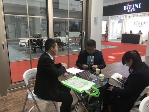 【展会快讯】第九届中国门博会在佛山潭州隆重开幕，富轩门窗闪耀全场！