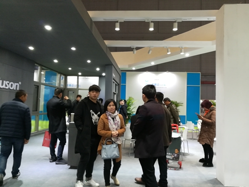 【展会快讯】春分好时光，富轩门窗亮相2018上海建博会！