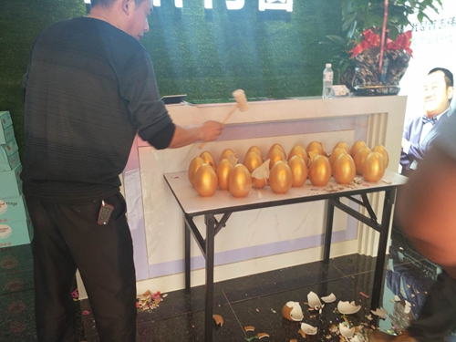 总部助燃|房县富轩门窗开业引爆全城,两小时突破30万订单!