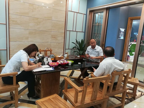 燃情五一|梅州市家博会万人疯抢富轩门窗，1天突破百万订单！