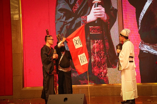 “创新·突围”2019年富轩集团迎春年会圆满成功！