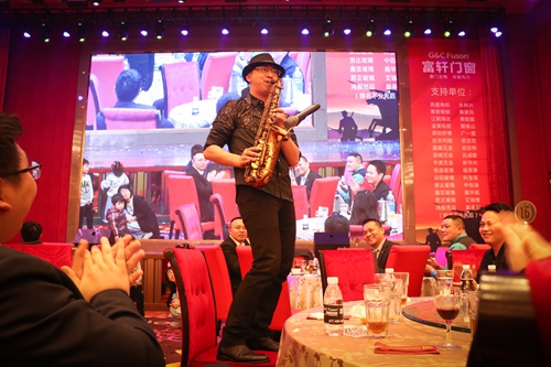 “创新·突围”2019年富轩集团迎春年会圆满成功！